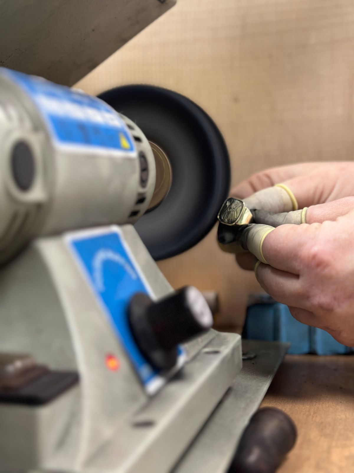 Een zegelring wordt bijgewerkt
